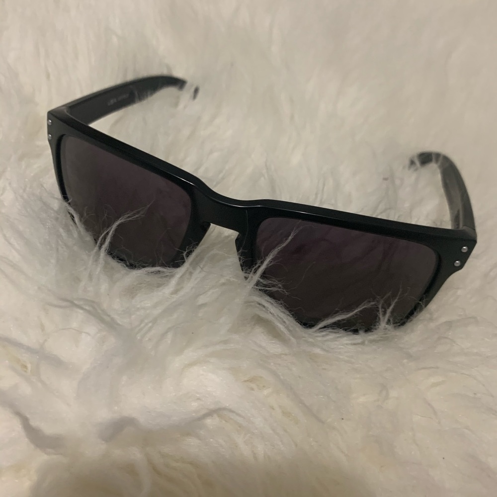 Oakley sunglasses